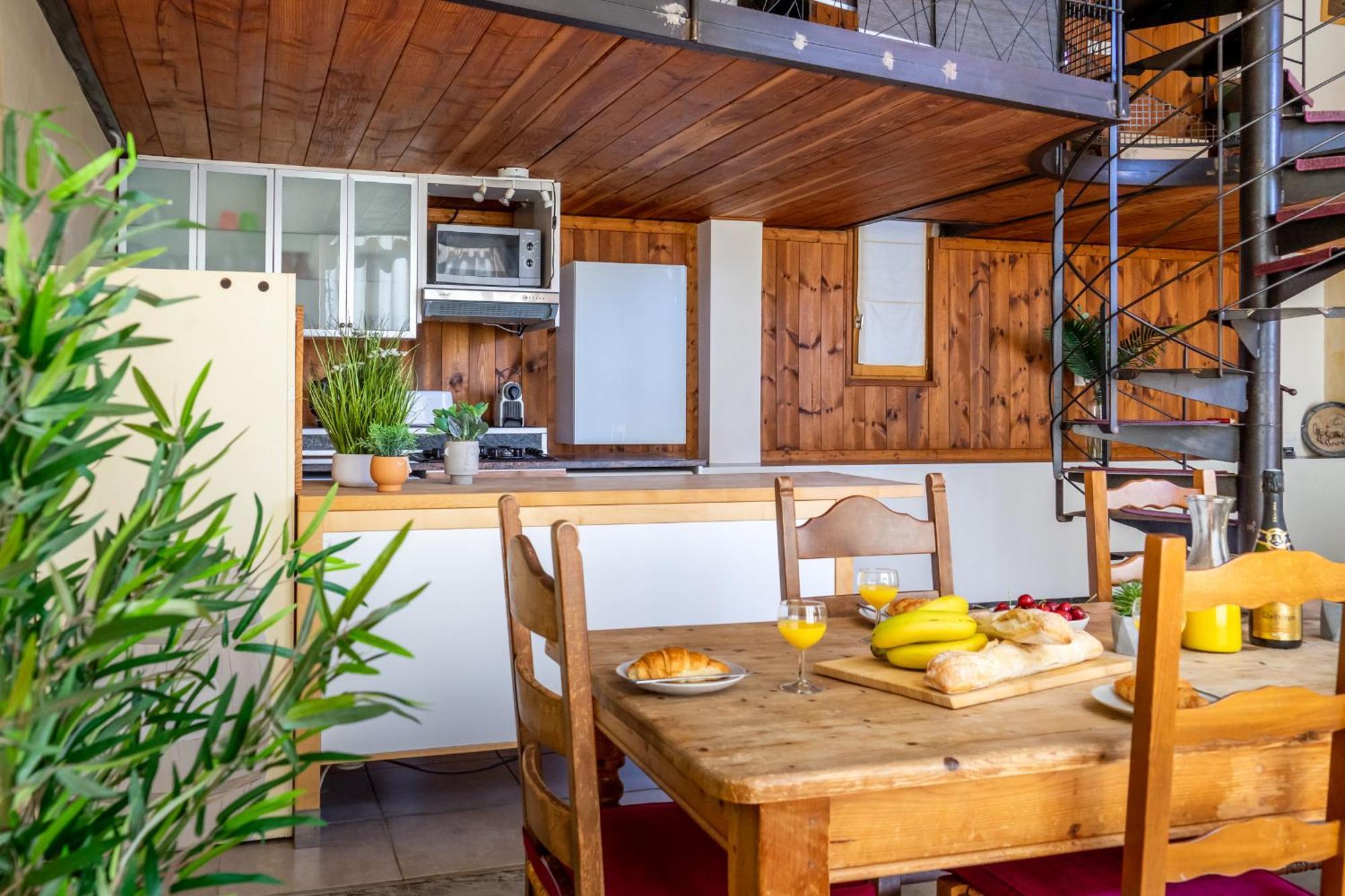 Ultimate Relaxation For Family Or Group At Renowned Couvent Des Ursulines, A Tranquil Escape In Historic Pezenas Villa Szoba fotó